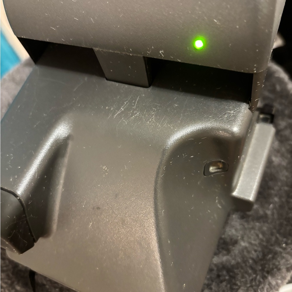 📸 Vintage Polaroid OneStep 600 Instant Camera Retro 80s w/ 7 Photos Left in Film - Picture 2 of 9